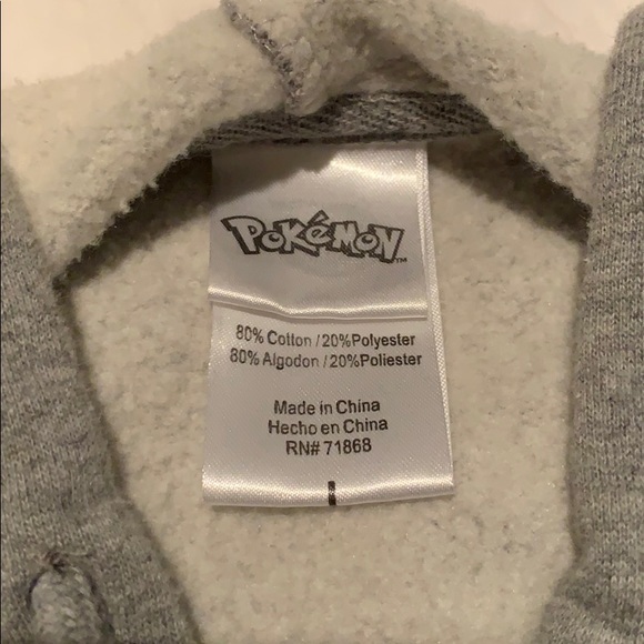 Pokémon Pikachu Pullover hoodie - Picture 5 of 7